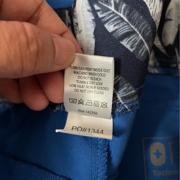 Figs Tema Performance Cargo Scrubs Pants Tropical Blue Women's Sz XL - Picture 11 of 12